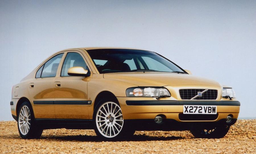  Volvo S60 2000 года  (фото 8 из 37)